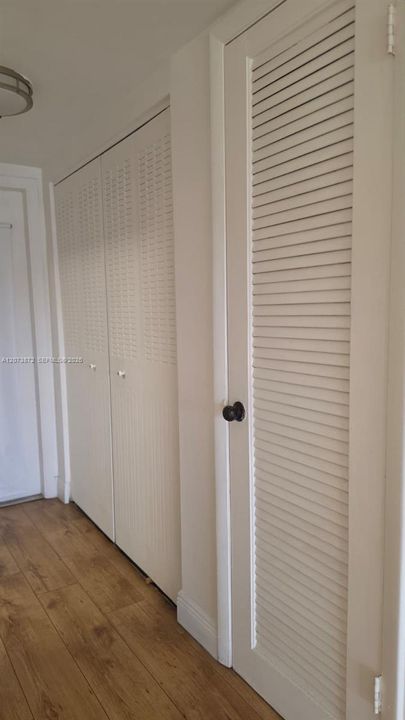 For Sale: $113,000 (2 beds, 2 baths, 850 Square Feet)