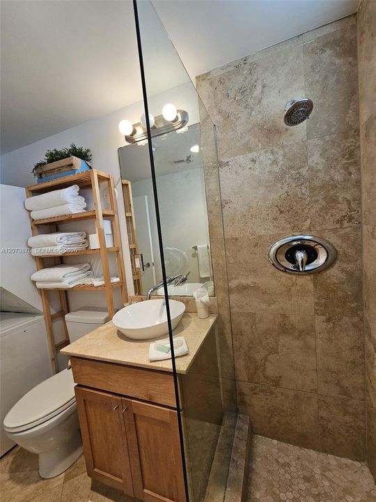 For Sale: $325,000 (0 beds, 1 baths, 414 Square Feet)