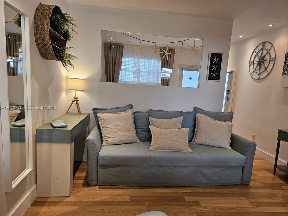 For Sale: $325,000 (0 beds, 1 baths, 414 Square Feet)