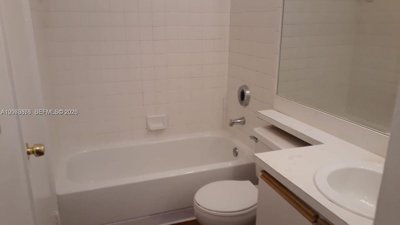 Activo con contrato: $185,000 (1 camas, 1 baños, 782 Pies cuadrados)