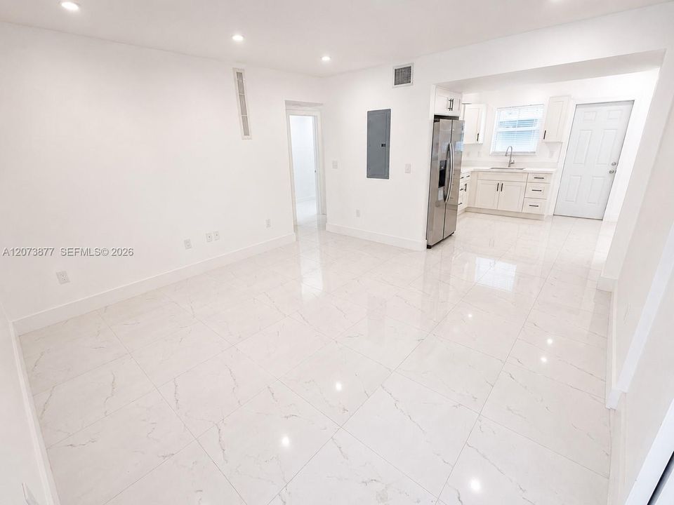 На продажу: $729,000 (3 спален, 2 ванн, 1141 Квадратных фут)