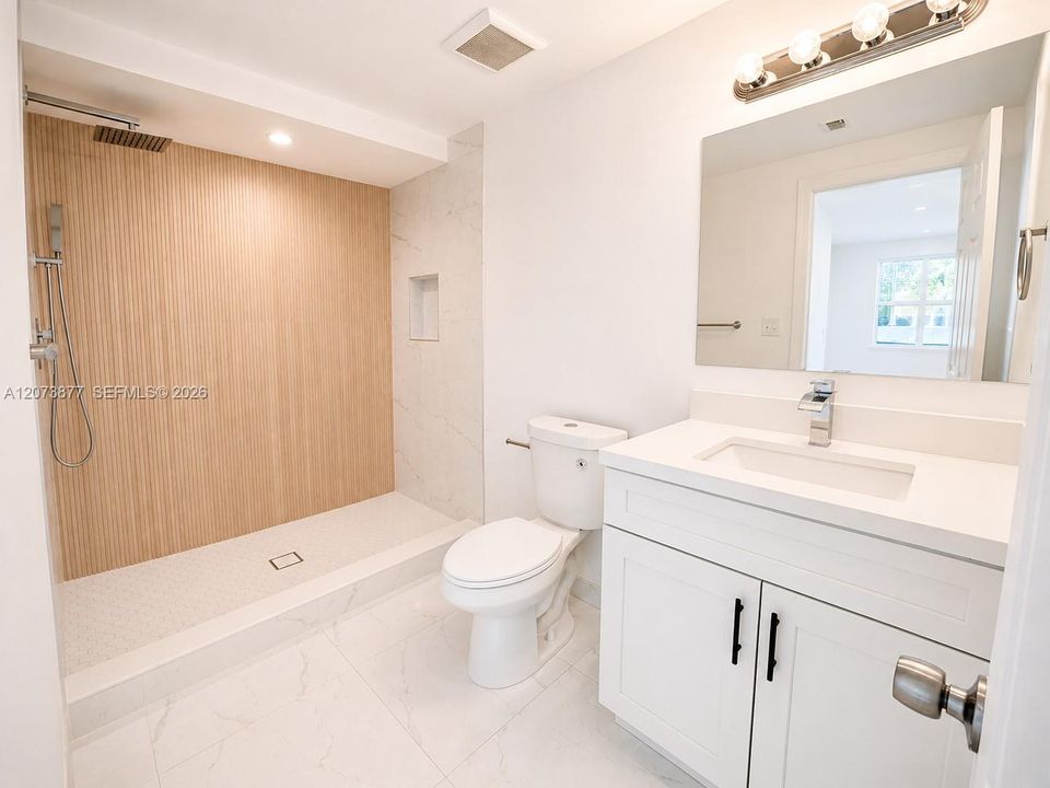 На продажу: $729,000 (3 спален, 2 ванн, 1141 Квадратных фут)
