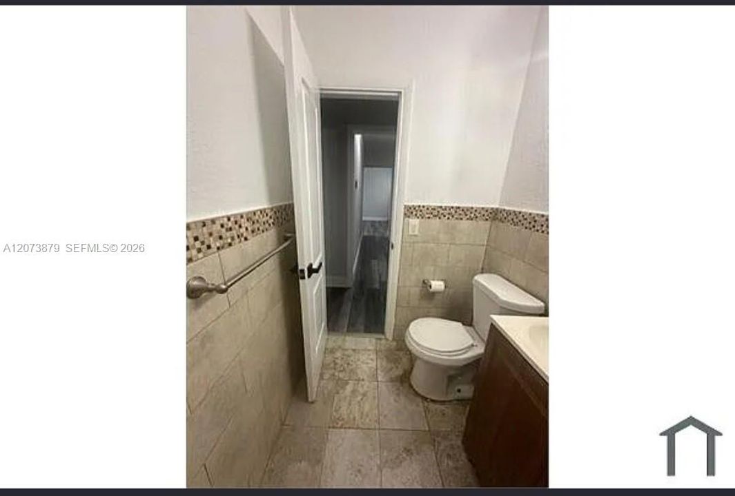For Rent: $2,100 (1 beds, 2 baths, 1446 Square Feet)
