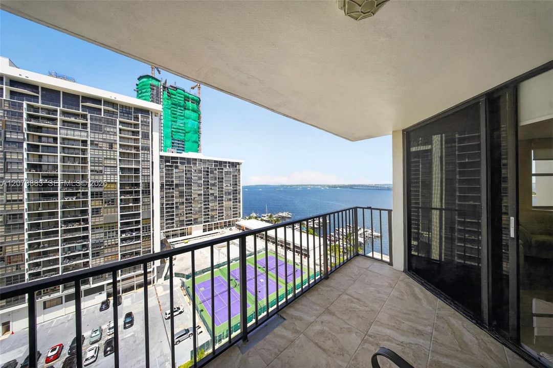 For Rent: $8,500 (3 beds, 2 baths, 1995 Square Feet)