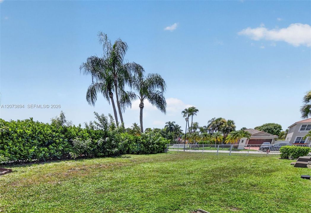 En Venta: $565,000 (3 camas, 2 baños, 1864 Pies cuadrados)