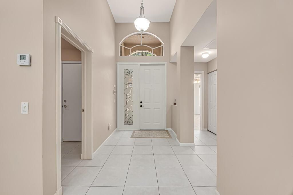 high ceilings in foyer