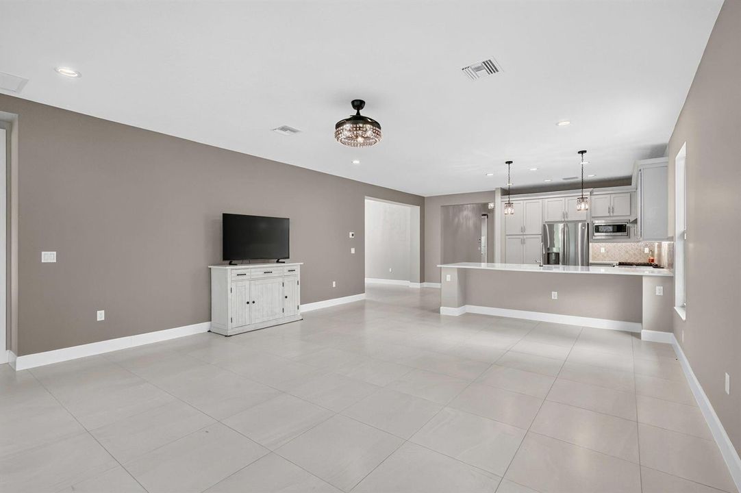 14237 SW WATERFALL Lane