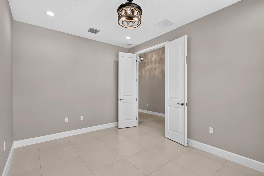 14237 SW WATERFALL Lane