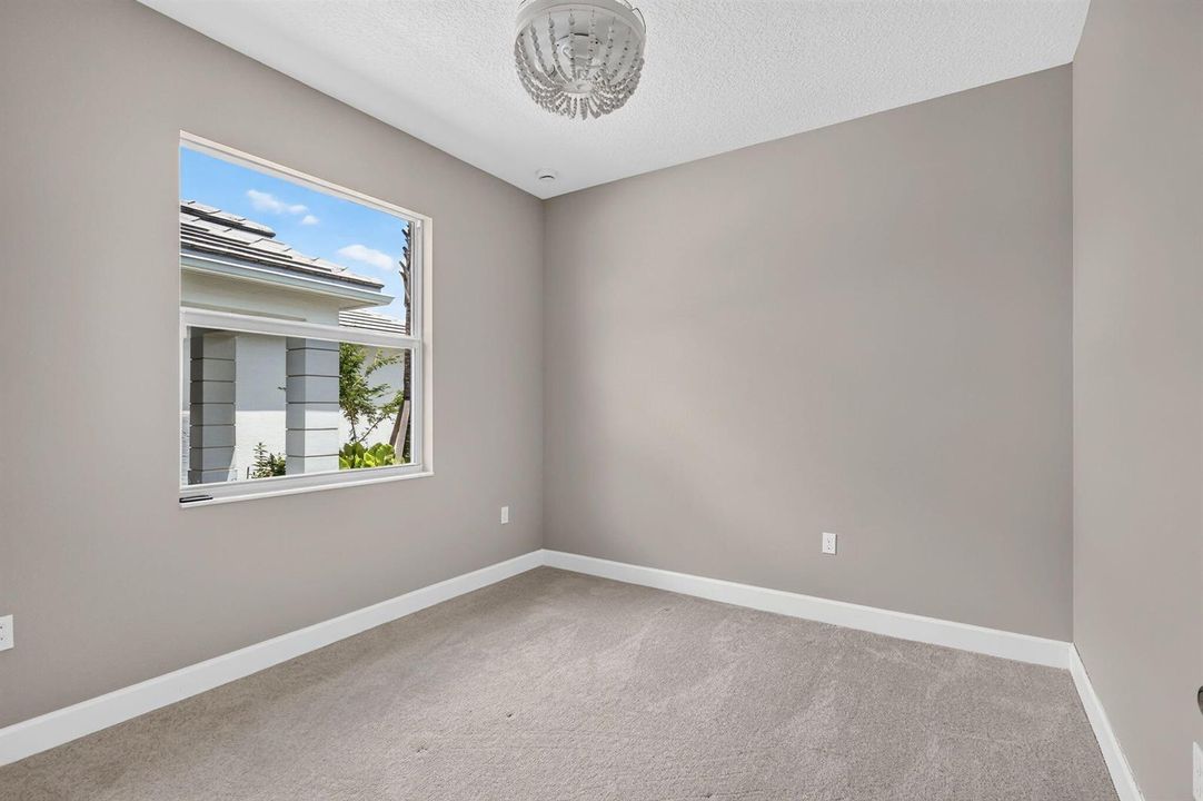 14237 SW WATERFALL Lane