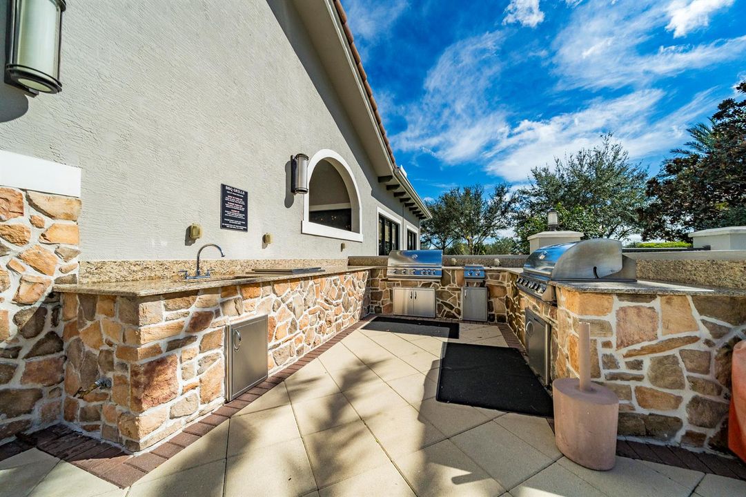 Outdoor Kitchen