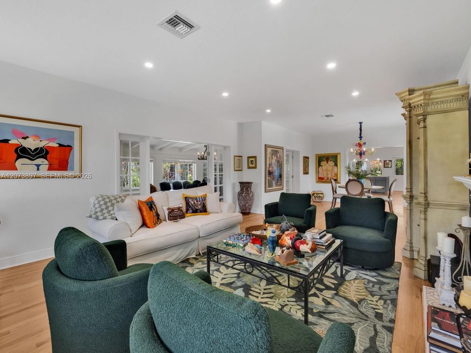 For Sale: $2,499,000 (3 beds, 3 baths, 3224 Square Feet)