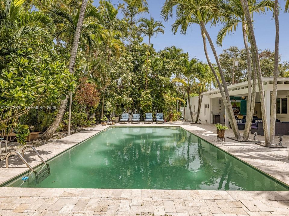 For Sale: $2,499,000 (3 beds, 3 baths, 3224 Square Feet)
