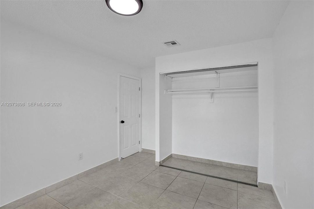 For Sale: $1,200,000 (7 beds, 4 baths, 3420 Square Feet)