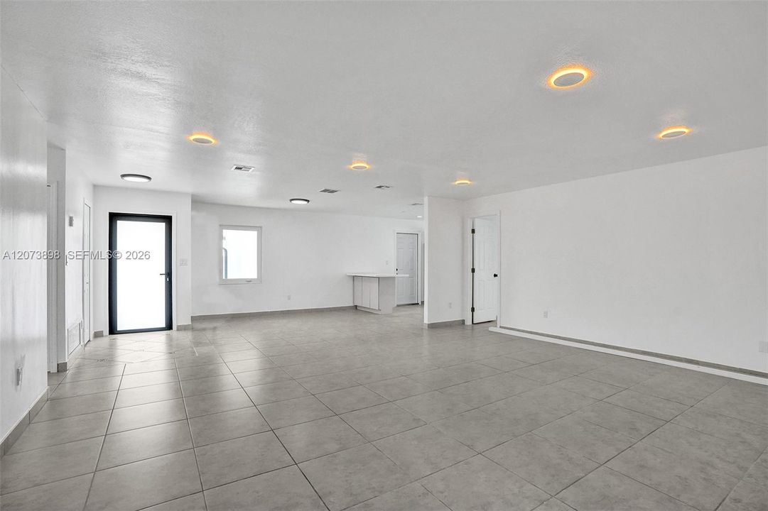 For Sale: $1,200,000 (7 beds, 4 baths, 3420 Square Feet)