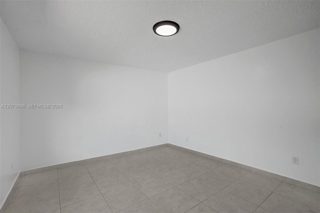 For Sale: $1,200,000 (7 beds, 4 baths, 3420 Square Feet)