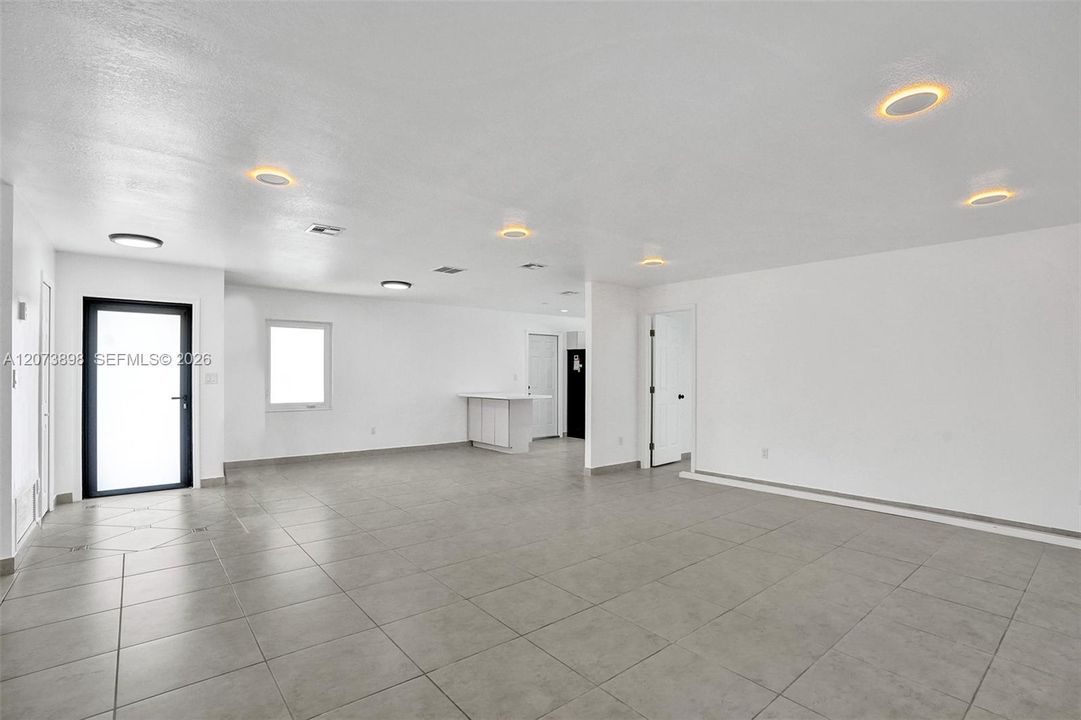 For Sale: $1,200,000 (7 beds, 4 baths, 3420 Square Feet)