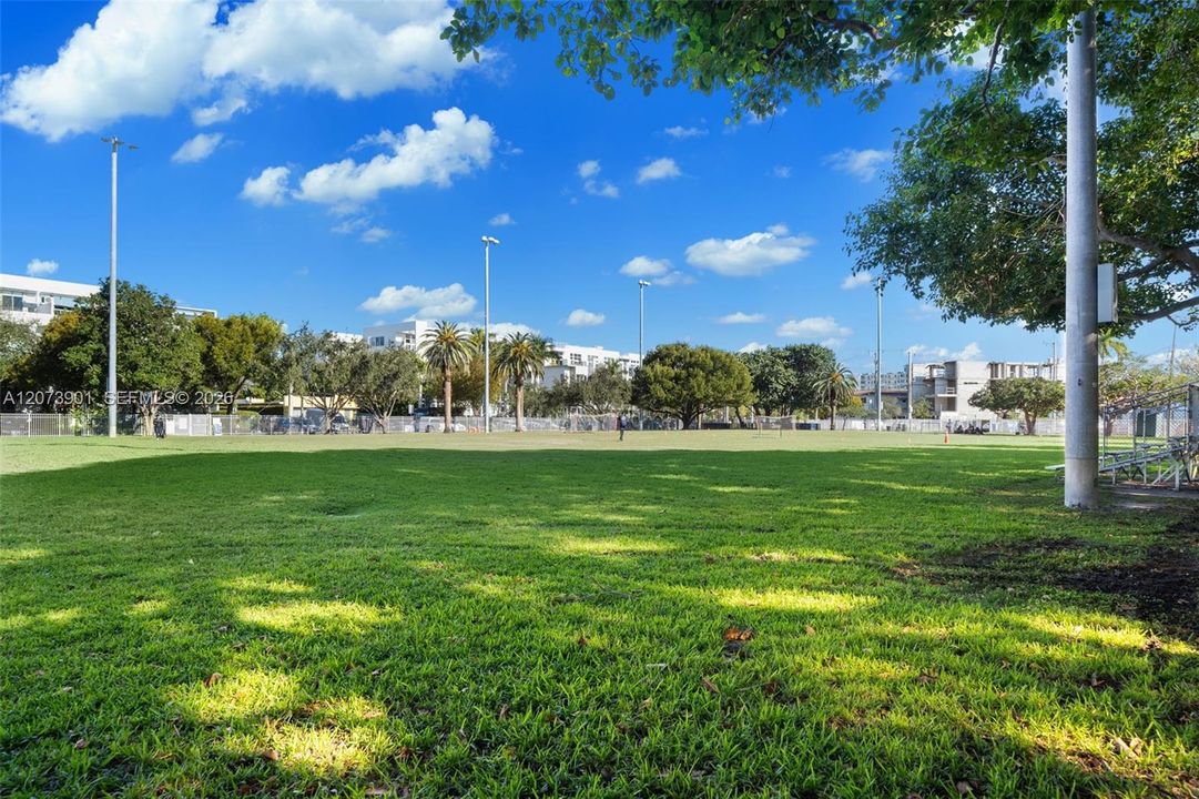 For Sale: $3,189,000 (4 beds, 4 baths, 2509 Square Feet)