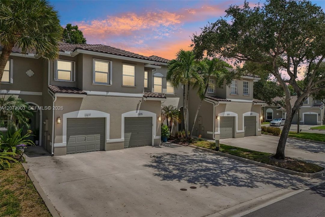 En Venta: $475,000 (3 camas, 2 baños, 1690 Pies cuadrados)