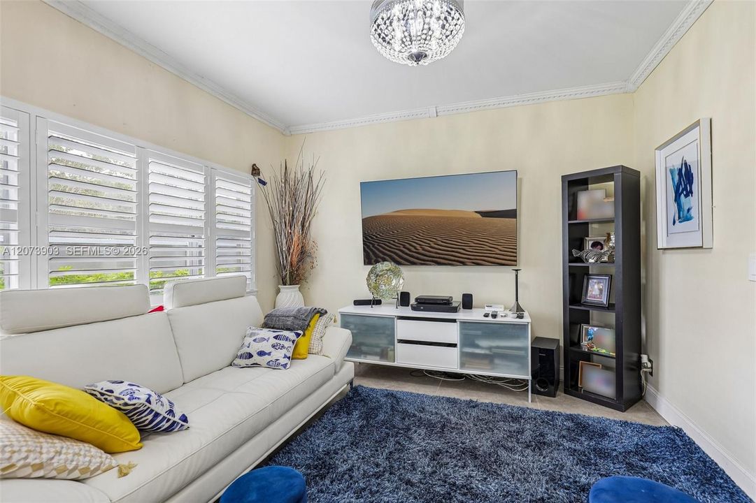 En Venta: $475,000 (3 camas, 2 baños, 1690 Pies cuadrados)