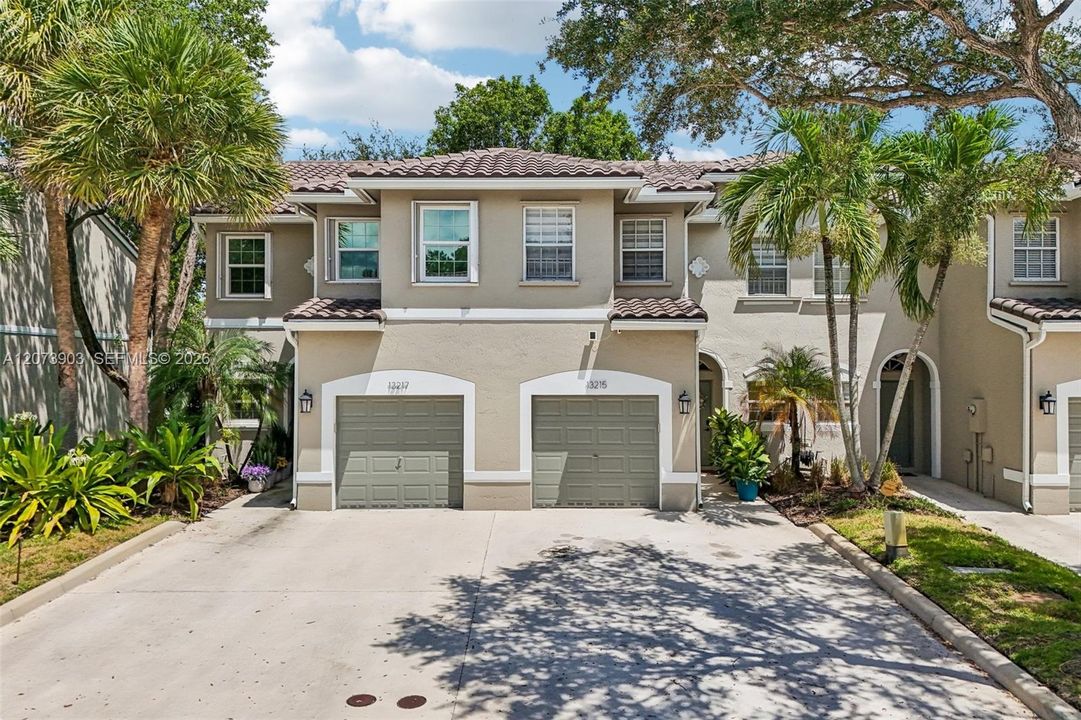 En Venta: $475,000 (3 camas, 2 baños, 1690 Pies cuadrados)