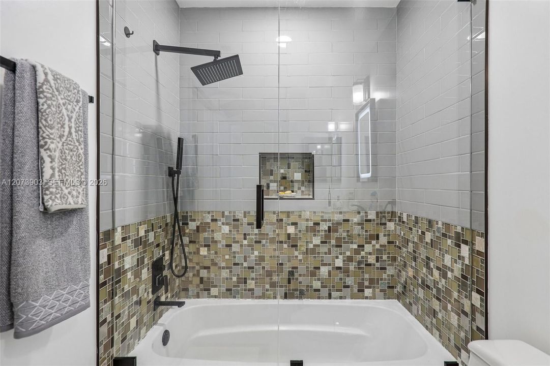 En Venta: $475,000 (3 camas, 2 baños, 1690 Pies cuadrados)
