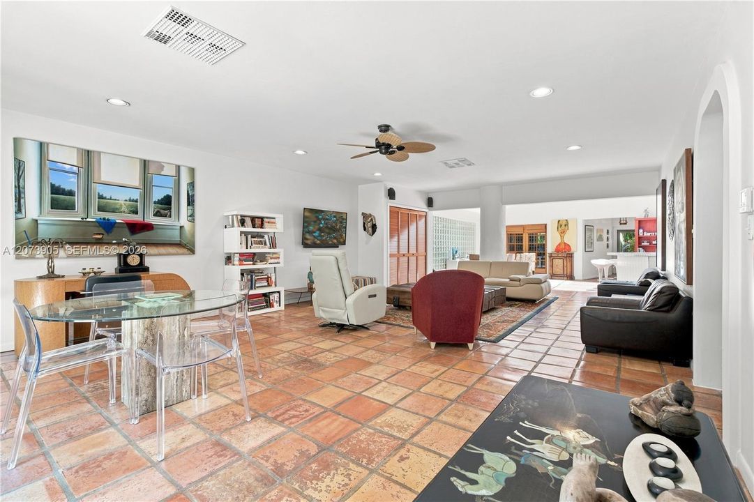 For Sale: $2,590,000 (4 beds, 4 baths, 2787 Square Feet)