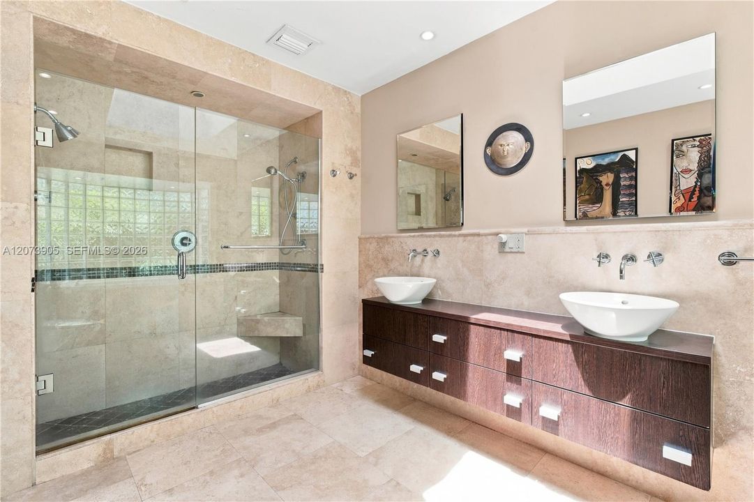 For Sale: $2,590,000 (4 beds, 4 baths, 2787 Square Feet)