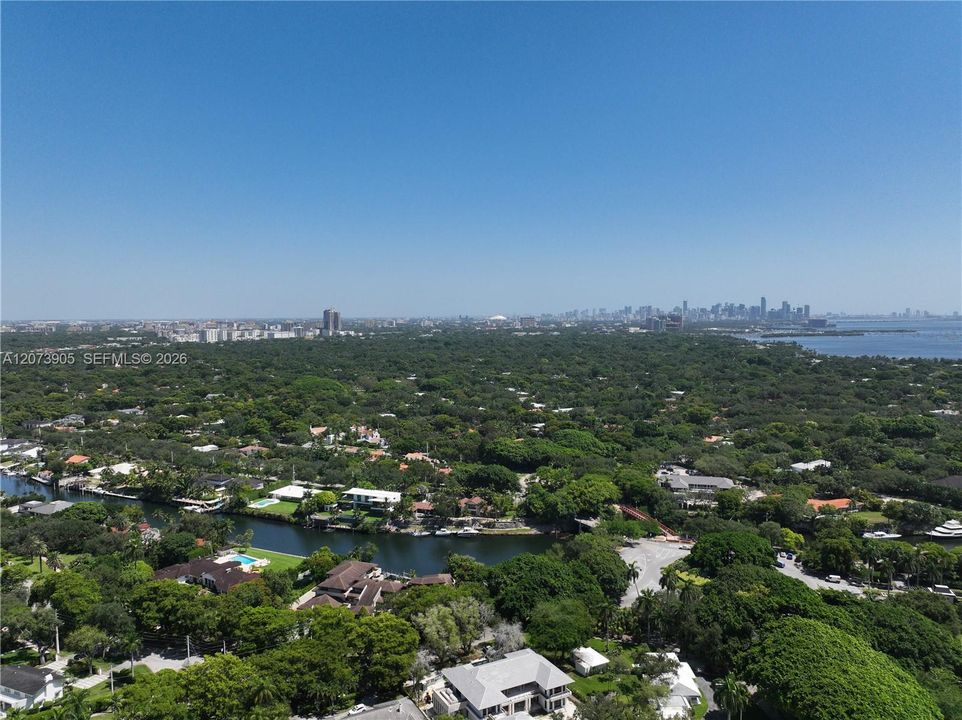 For Sale: $2,590,000 (4 beds, 4 baths, 2787 Square Feet)