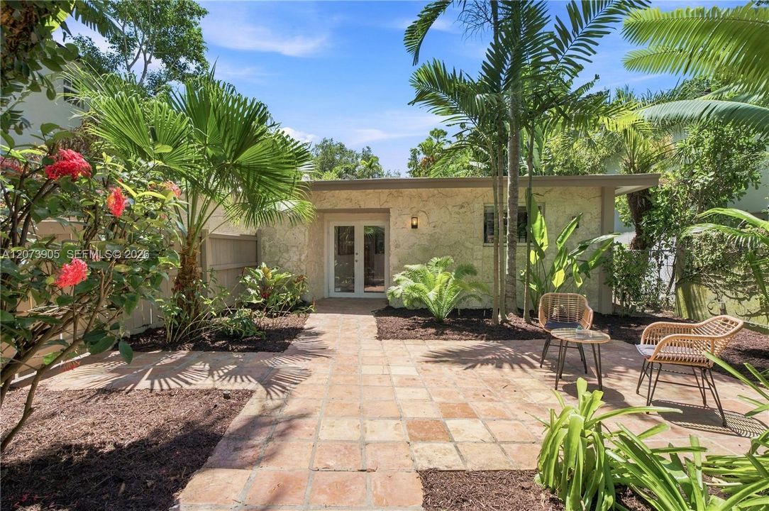 For Sale: $2,590,000 (4 beds, 4 baths, 2787 Square Feet)