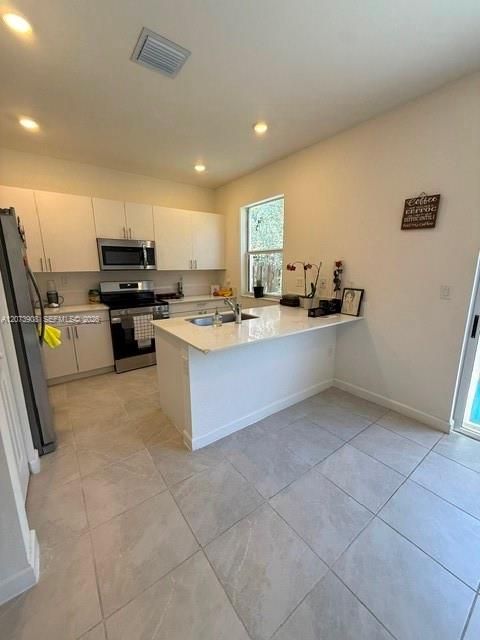 For Rent: $2,595 (3 beds, 2 baths, 0 Square Feet)