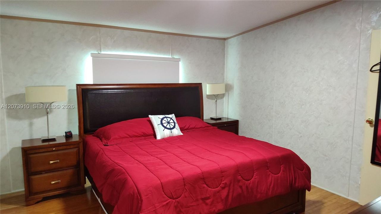 For Sale: $275,000 (3 beds, 2 baths, 1690 Square Feet)