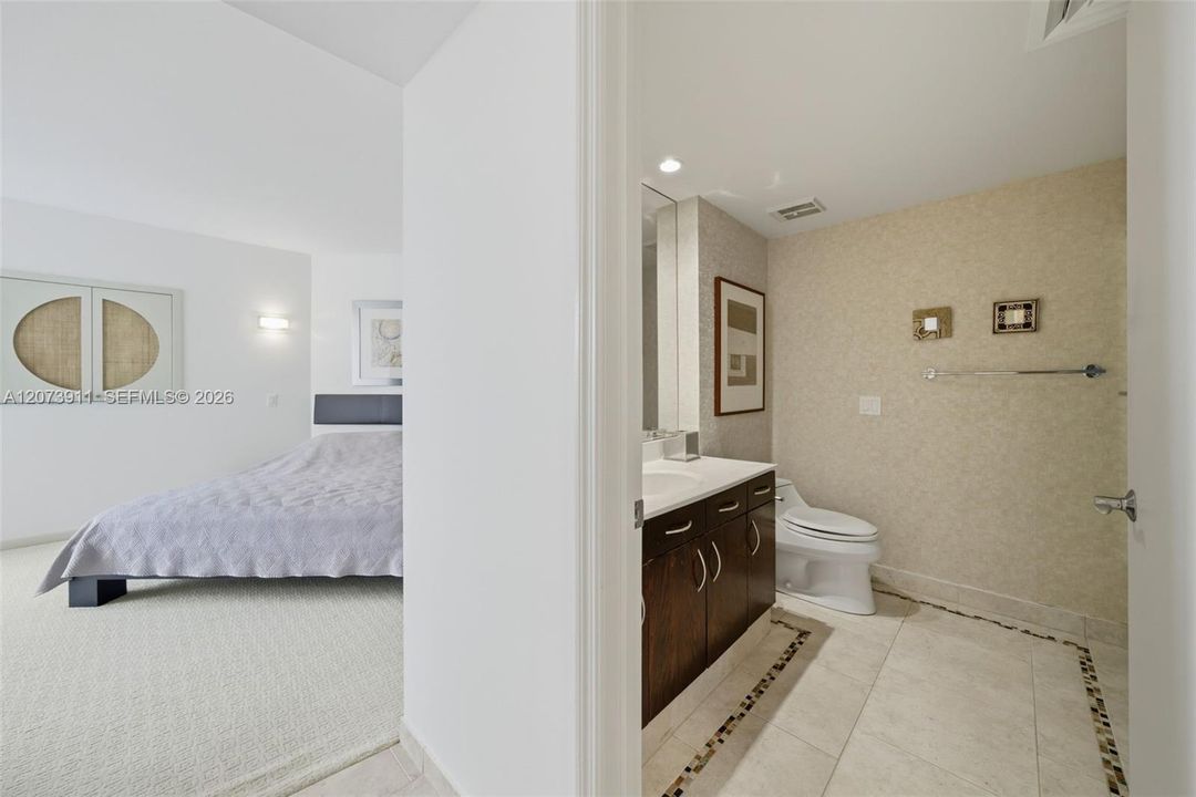 For Rent: $3,500 (2 beds, 2 baths, 1068 Square Feet)