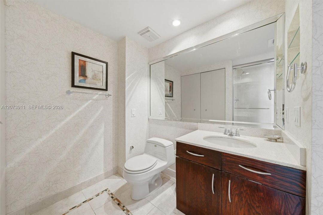 For Rent: $3,500 (2 beds, 2 baths, 1068 Square Feet)