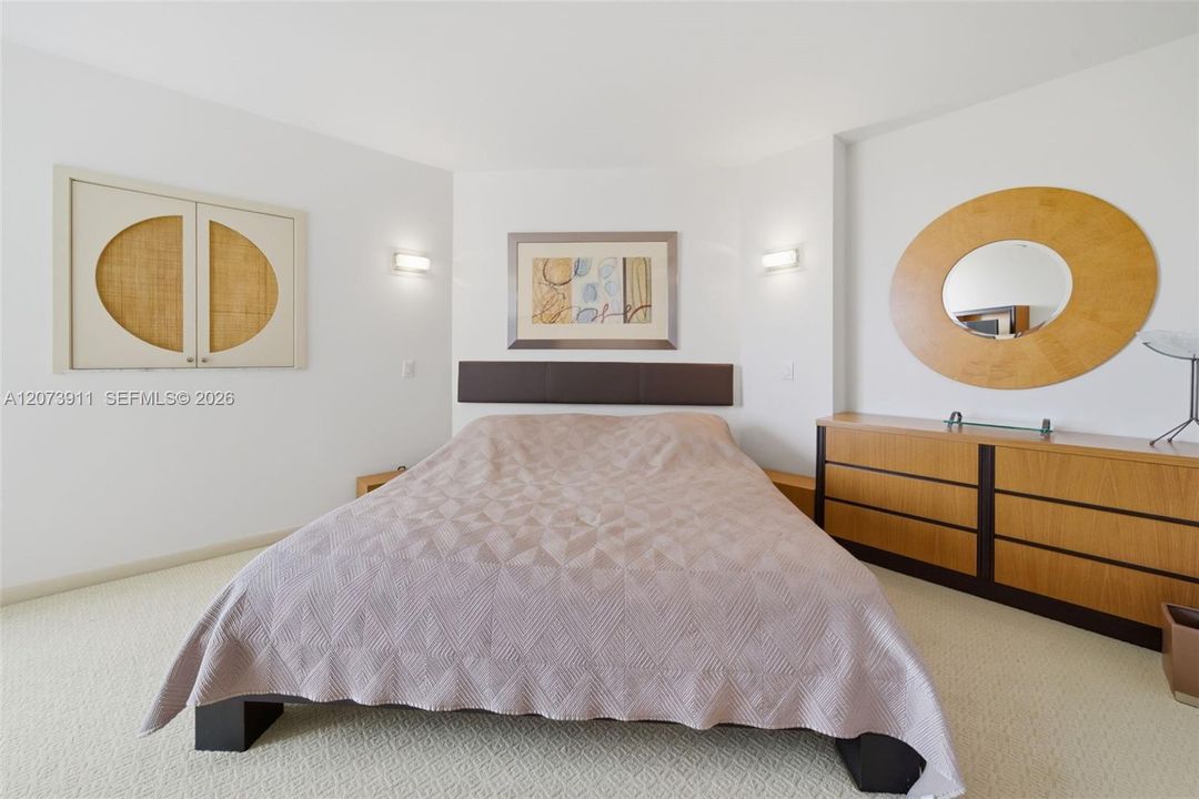 For Rent: $3,500 (2 beds, 2 baths, 1068 Square Feet)