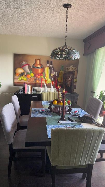 For Sale: $135,000 (2 beds, 2 baths, 850 Square Feet)