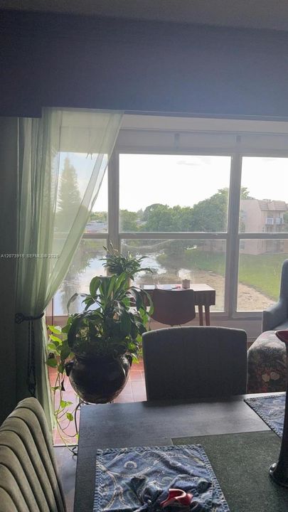 For Sale: $135,000 (2 beds, 2 baths, 850 Square Feet)