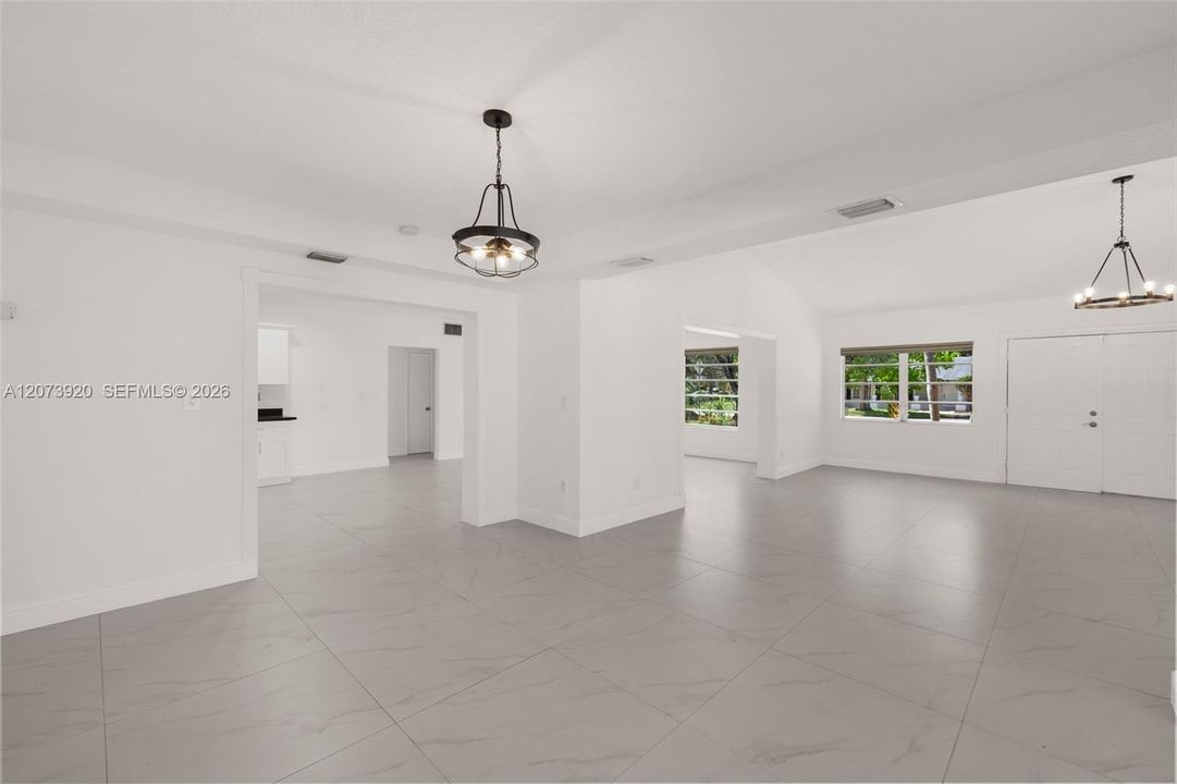 For Sale: $1,179,000 (3 beds, 2 baths, 2324 Square Feet)