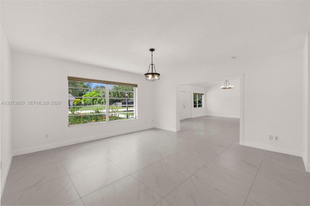 For Sale: $1,179,000 (3 beds, 2 baths, 2324 Square Feet)