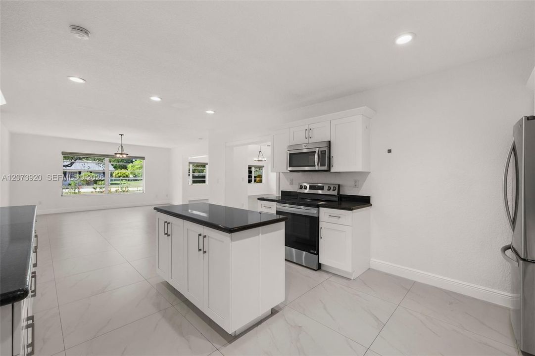 For Sale: $1,179,000 (3 beds, 2 baths, 2324 Square Feet)