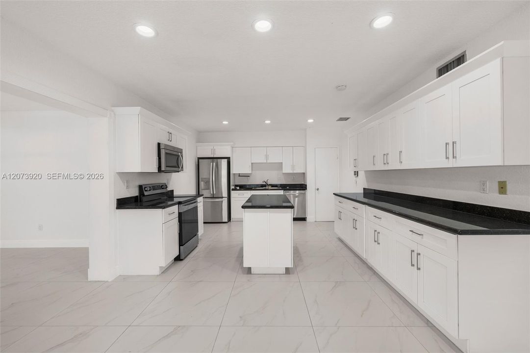 For Sale: $1,179,000 (3 beds, 2 baths, 2324 Square Feet)
