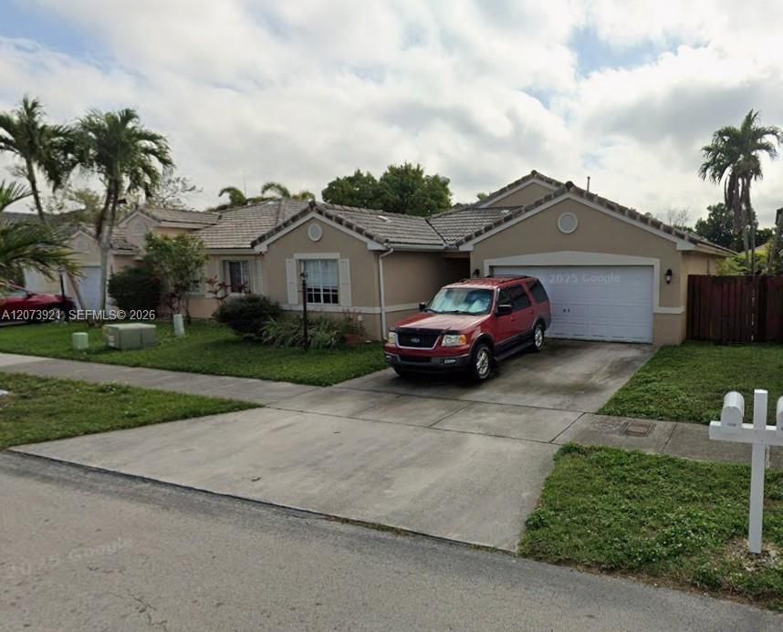For Sale: $650,000 (3 beds, 2 baths, 1631 Square Feet)