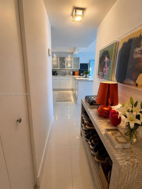 For Rent: $3,650 (1 beds, 1 baths, 654 Square Feet)