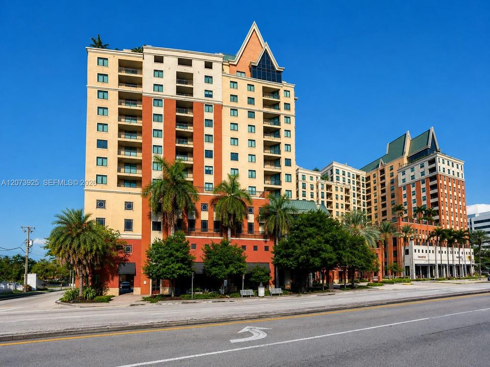 For Sale: $340,000 (1 beds, 1 baths, 780 Square Feet)