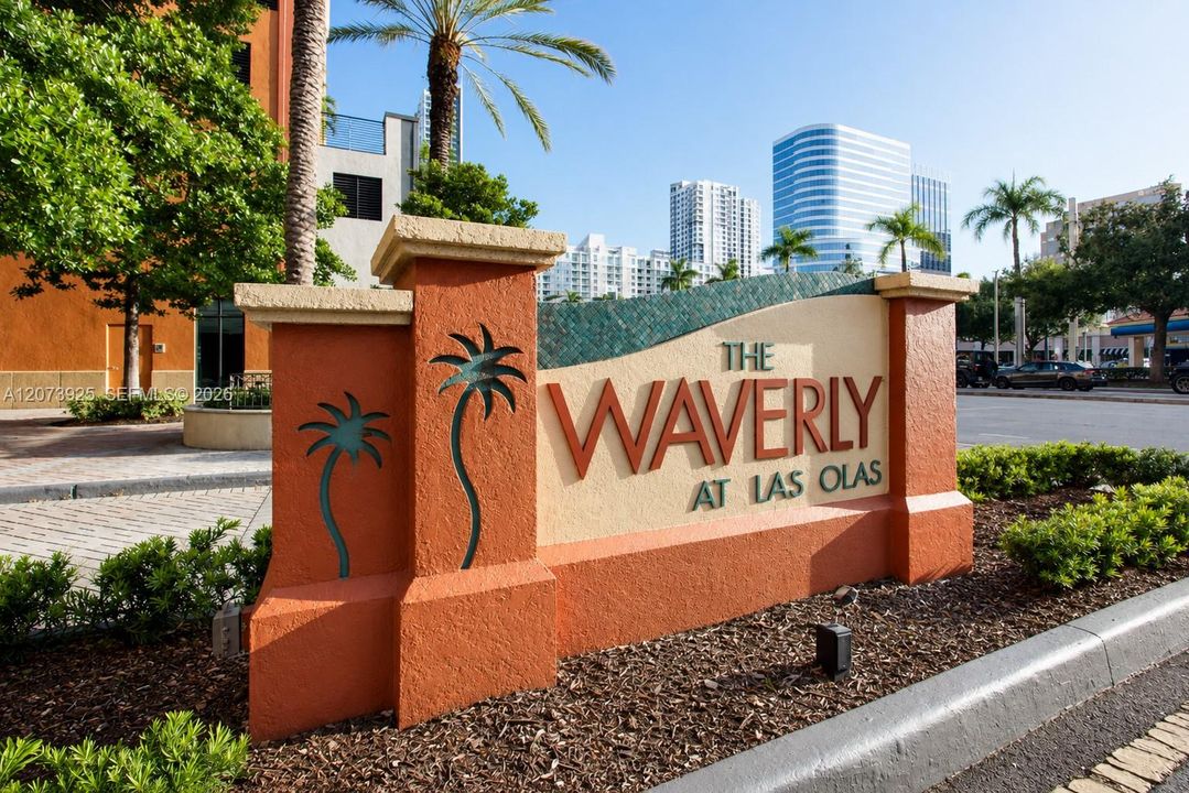 For Sale: $340,000 (1 beds, 1 baths, 780 Square Feet)