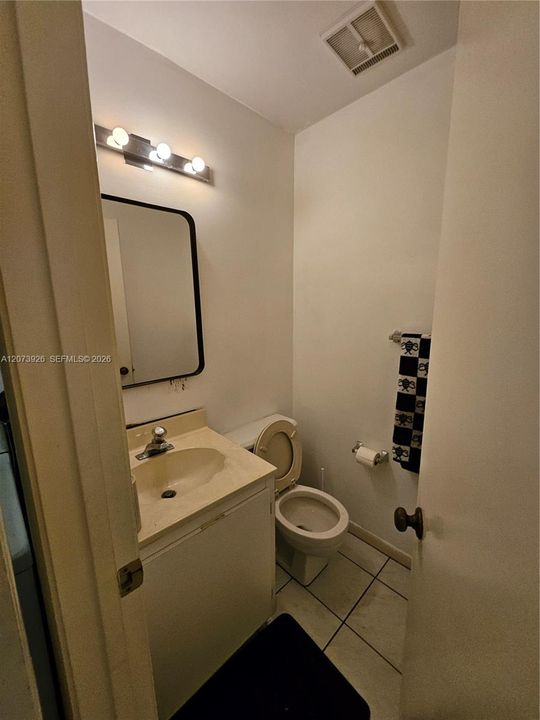 For Rent: $3,400 (3 beds, 2 baths, 1390 Square Feet)