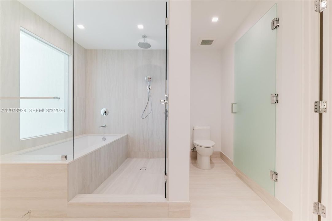 For Rent: $8,500 (2 beds, 3 baths, 0 Square Feet)