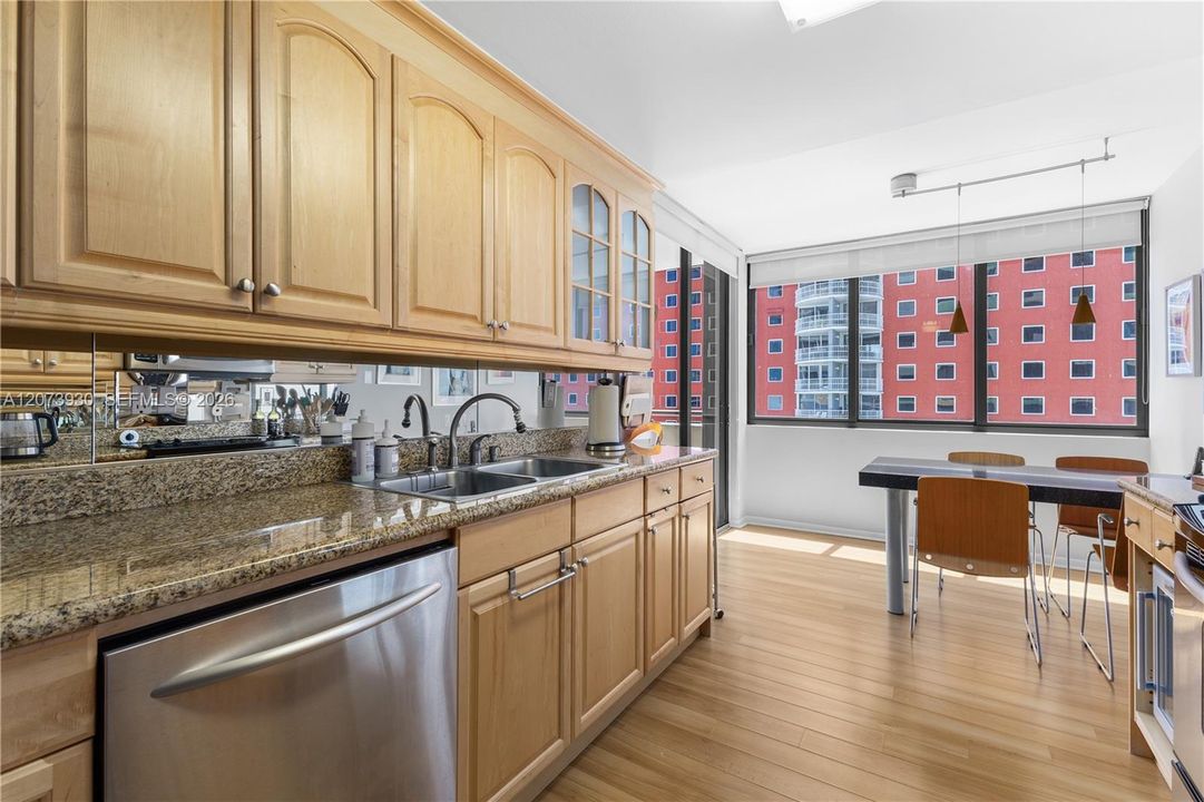 For Sale: $1,099,000 (2 beds, 2 baths, 1895 Square Feet)