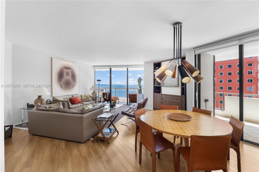 For Sale: $1,099,000 (2 beds, 2 baths, 1895 Square Feet)