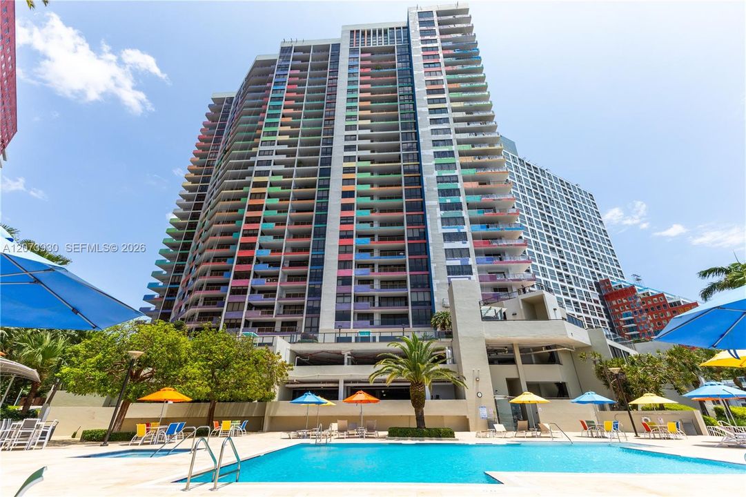 For Sale: $1,099,000 (2 beds, 2 baths, 1895 Square Feet)