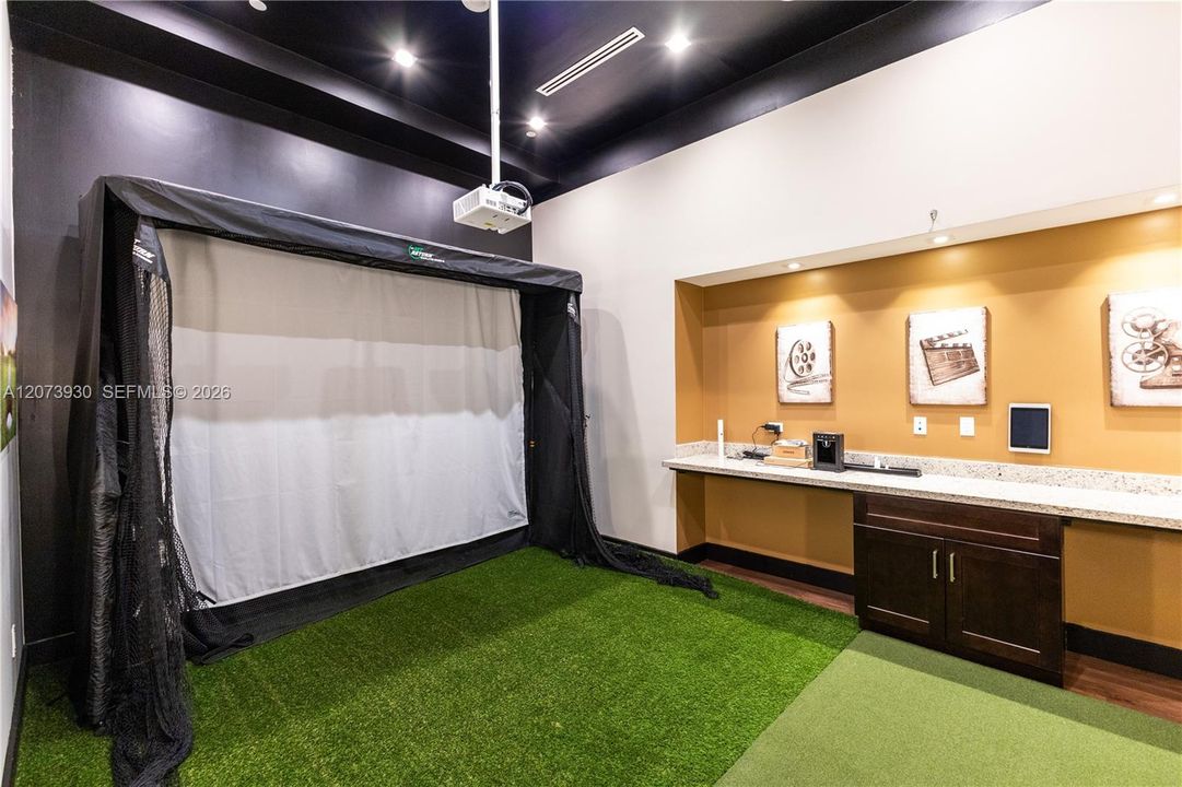 For Sale: $1,099,000 (2 beds, 2 baths, 1895 Square Feet)